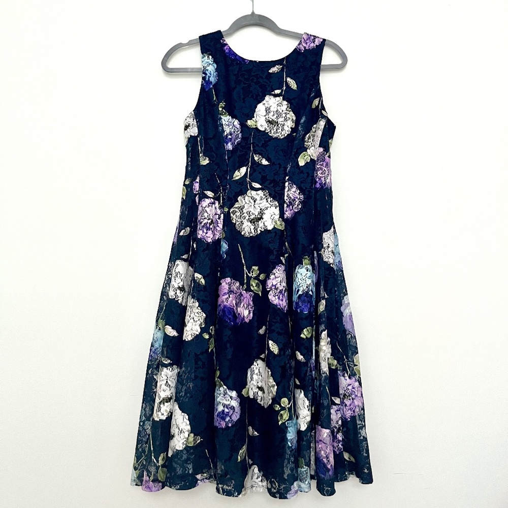 Floral lace fit and flare panel midi dress size 4
